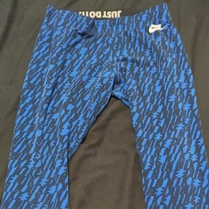 Nike Dynamic Blue and Black Leggings